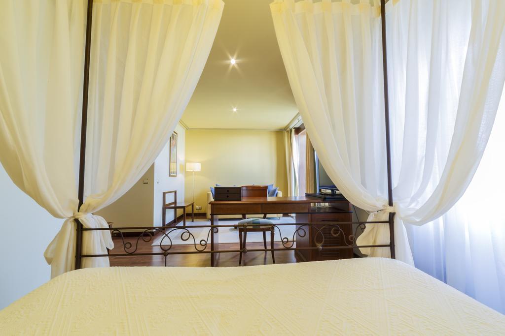 Hotel Azofra Бургос Екстер'єр фото